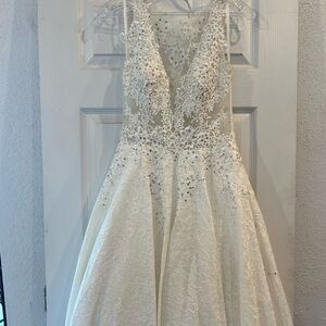 Wedding dress White lace with sparkly rhinestones size medium from Amarra